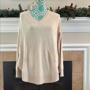 Women’s Size Small Cashmere V-neck Sweater